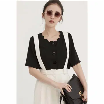 현 tnewties (구 dresseum) 플라워 넥 상의 L 사이즈