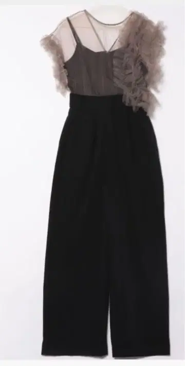 프릴 달린 올인원