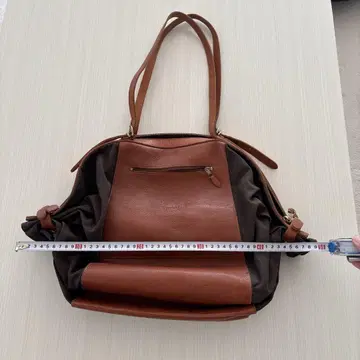 일비종떼 브라운 숄더백