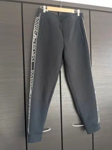 EMPORIO ARMANI 블랙 스웨트 팬츠 M