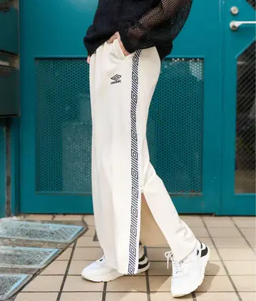 시착만 한 상품 UMBRO x FREAK'S STORE/별주 트랙 스커트