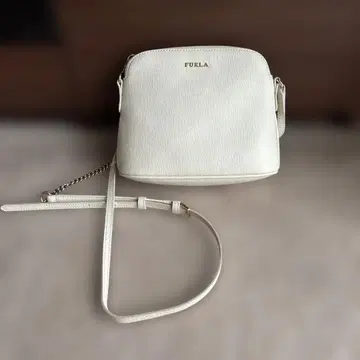 FURLA 화이트 숄더백
