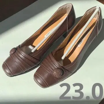 브라운 가죽 로퍼 중간 힐