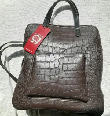 la la ca et la 라라사에라 악어 무늬 핸드백