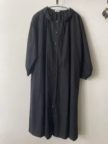 ina 블랙 코트 원피스