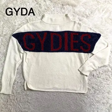GYDA 화이트칼라 니트