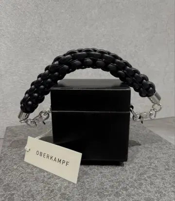 OBERKAMPF 블랙 숄더백
