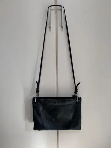 UNITED ARROWS 블랙 가죽 숄더백