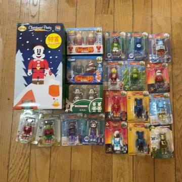 베어브릭 디즈니 크리스마스