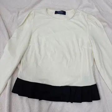 새상품급 엠즈 그레이시 리본 상의