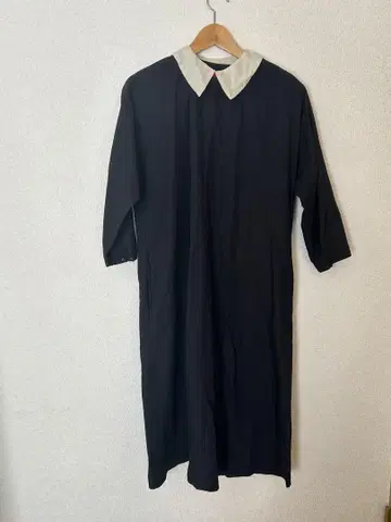 a. (에이도트) 이오그래픽 레어 원피스 블랙 탈착식 옷깃