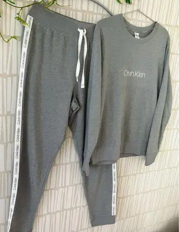 Calvin Klein 그레이 맨투맨 세트 M