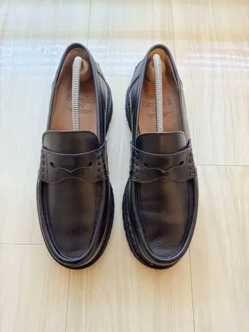 [ 새상품급 ] Berwick 5293 코인 로퍼 UK6 25cm 블랙