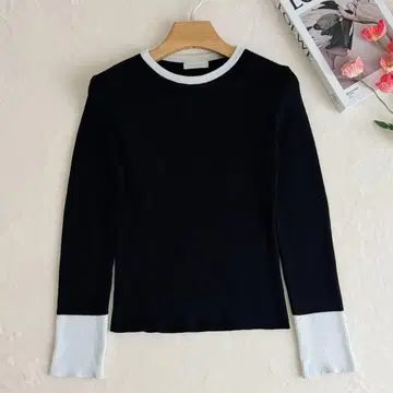 [새상품급] Loungedress 라운지 드레스 바이컬러 심플 리브 니트