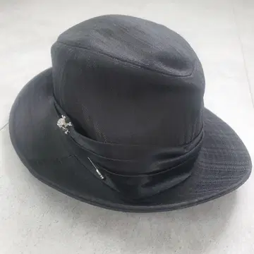 블랙 스컬 브로치 포함 햇