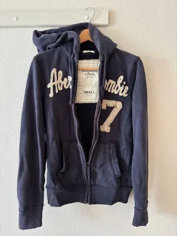 Abercrombie & Fitch 네이비 후드티 S