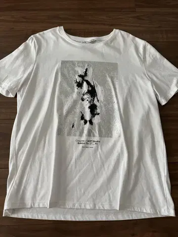 ZARA T셔츠 M 사이즈