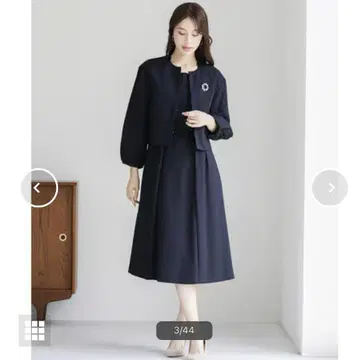 화이트 조라 노카라 자켓 x 플레어 원피스 2종 네이비