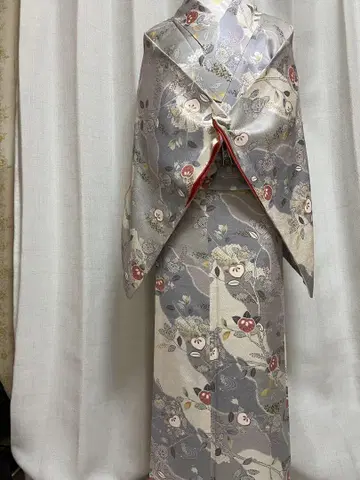 순수 실크 코몬