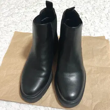 [새상품급] 유니클로 컴필터치 사이드고어 숏부츠 블랙