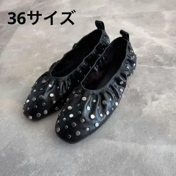H&M 스터드 장식 블랙 발레 슈즈