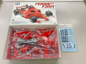 타사 데칼 부착 타미야 1/20 페라리 F2001 그랑프리 컬렉션