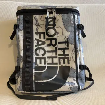 THE NORTH FACE 지도 무늬 백팩