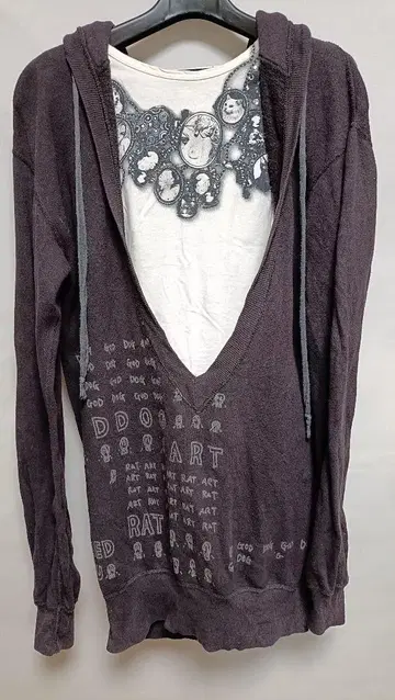 Hysteric Glamour 앞 V자 깊은 트임 후드티