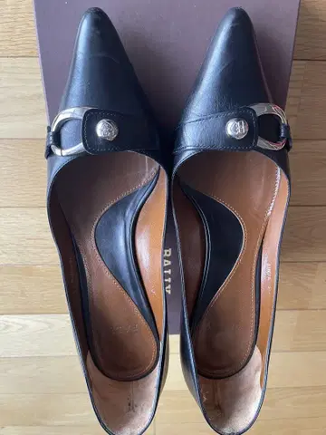 BALLY 펌프스