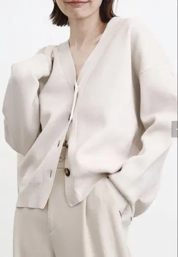 L'Appartement Knit Vneck Cardigan