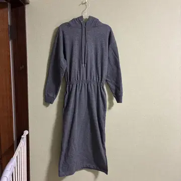 밴야드 스톰 후드 부착 그레이 긴팔 속기모 롱 원피스