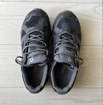 On 트레일 러닝화 블랙 여성용 23cm