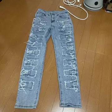 데미지 블루 데님 M 사이즈