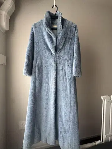MAISON DE REEFUR 에코 퍼 롱 코트