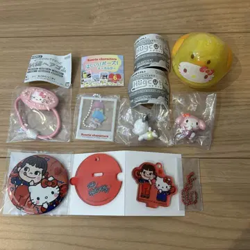 산리오 캐릭터즈 굿즈 묶음 판매