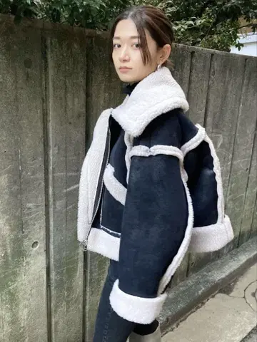 숏 페이크 무스탕 블루종