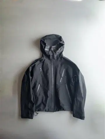 Goldwin 0 / GORE-TEX 3L 쉘 재킷 3
