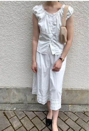 누구 사야카 밑단 프릴 카프리 팬츠