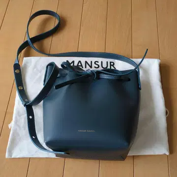 MANSUR GAVRIEL 다크 블루 숄더백