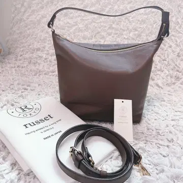 미사용급 russet 소프트 가죽 심플 숄더백 다크 브라운