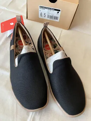 uin 유인 스니커즈 미사용품 23.5cm