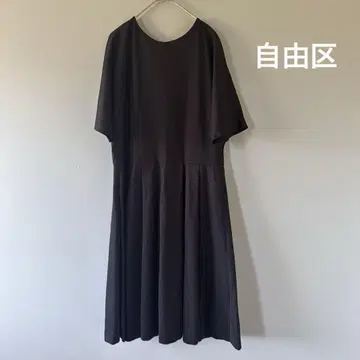 자유구 클래스 라운지 컬렉션 블랙 루즈핏 원피스
