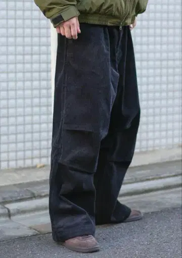 BLUETOWN EASY CORDUROY PANTS B5015