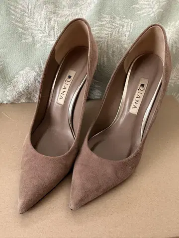 DIANA 다이애나 펌프스 22.5cm