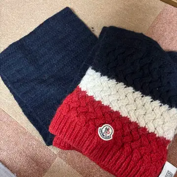 MONCLER 케이블 짜임 머플러 네이비 레드