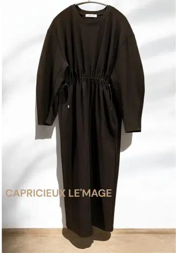 CAPRICIEUX LE'MAGE 드로스트 원피스 블랙 Free