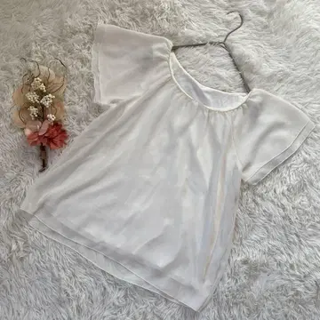 ef-de 화이트 플레어 슬리브 블라우스 9호(M) 캐주얼 오피스