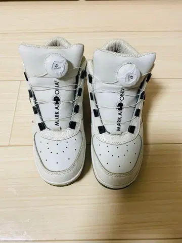 [ 가격 인하 ] MARK&LONA 여성 신발