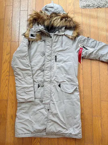 ALPHA INDUSTRIES 그레이 다운 자켓