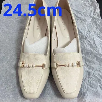 아이보리 자수 펄 장식 스퀘어토 펌프스